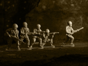 Guerra avisada não mata soldado
